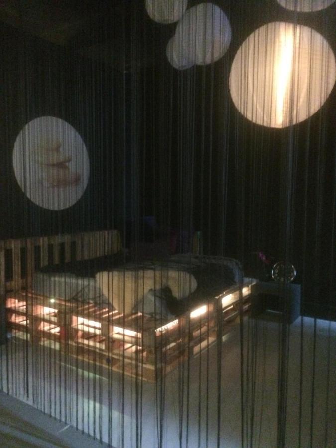 Yurtlife Acomodação com café da manhã Zaandam Exterior foto